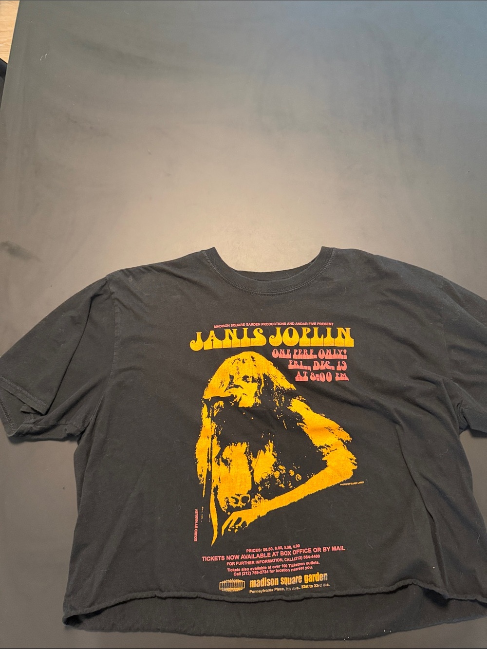 Vintage-Inspired Cropped Black Janis Joplin Graphic Tee size unknown M/L